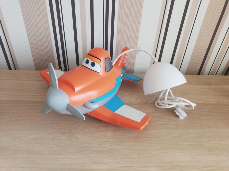Vand corp de iluminat Philips, model avion Disney