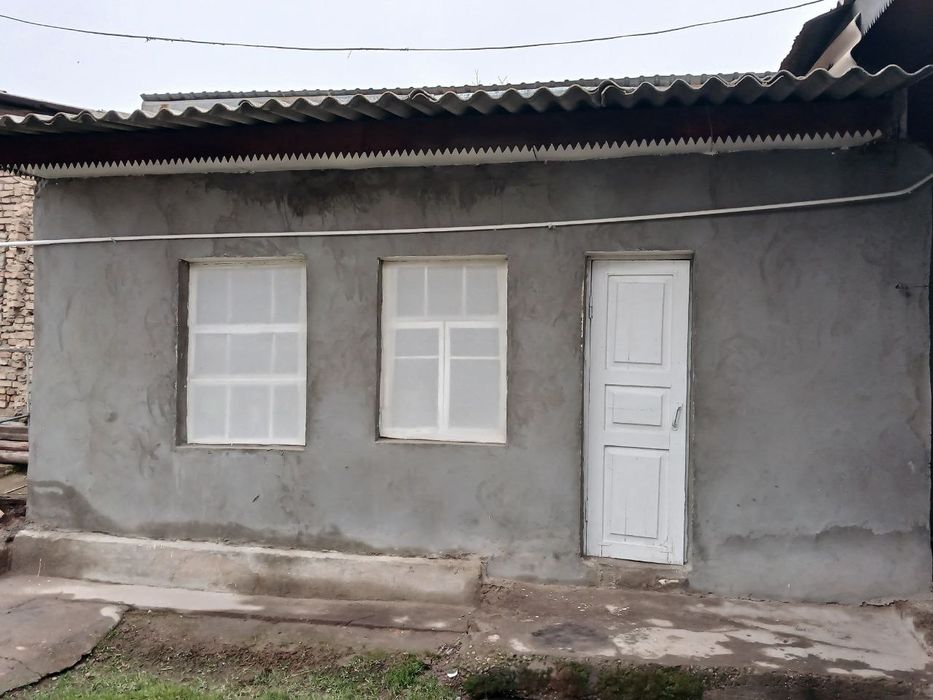 Uy sotiladi Toshkent viloyati Boʻka tumanida