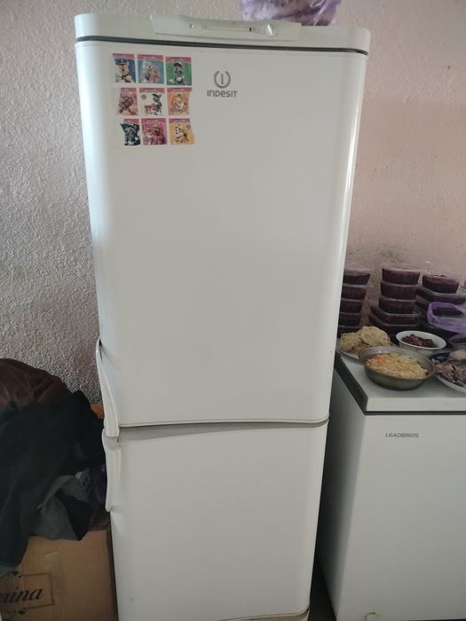 Продам холодильник