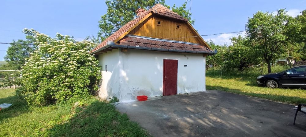 Casă și teren de vânzare Tureni