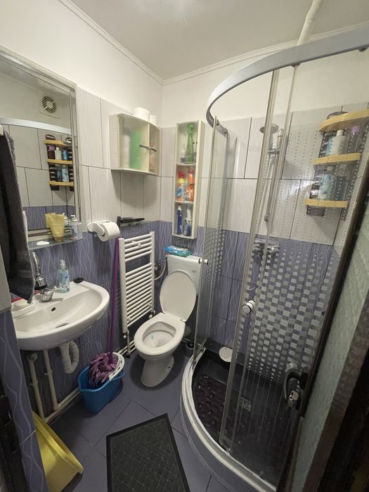 Vand apartament 2 camere