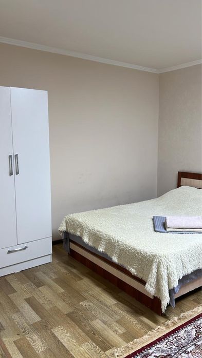 Квартира по суточно, и почасово 11000