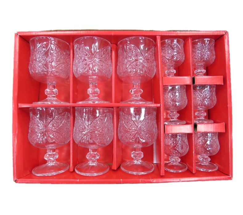 Кристален комплект