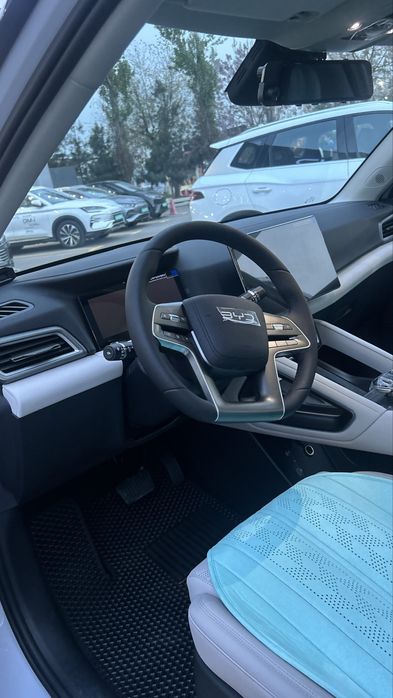 Byd yuan up ofisalniy