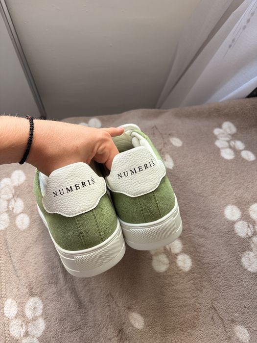 numeris sneakers khaki/olive marimea 42 noi