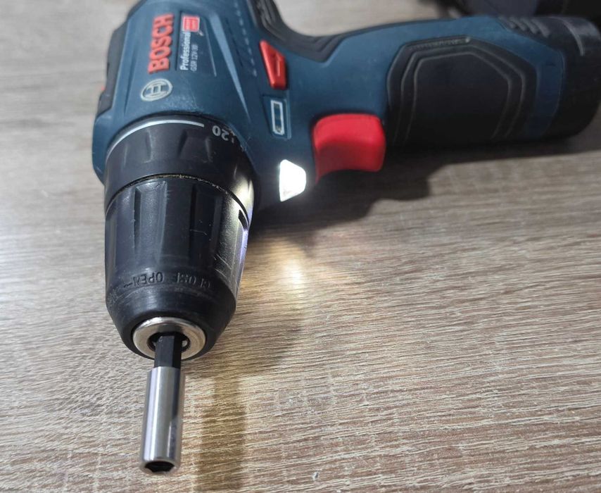 Акумулаторен винтоверт BOSCH GSR 12V-30