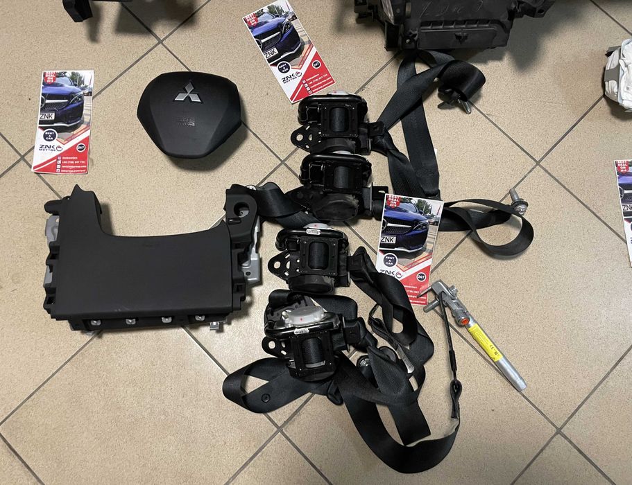 Mitsubishi Eclipse Cross - plansa de bord - kit airbag - set centuri