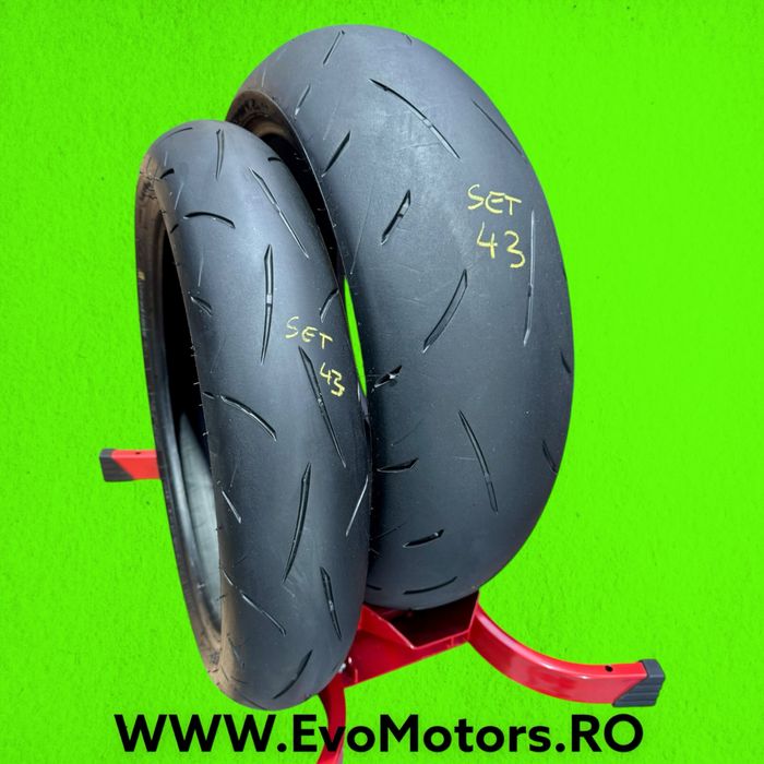 Set Anvelope Moto 120 70 17 si 190 50 17 Dunlop Roadsport2 2022 Set43