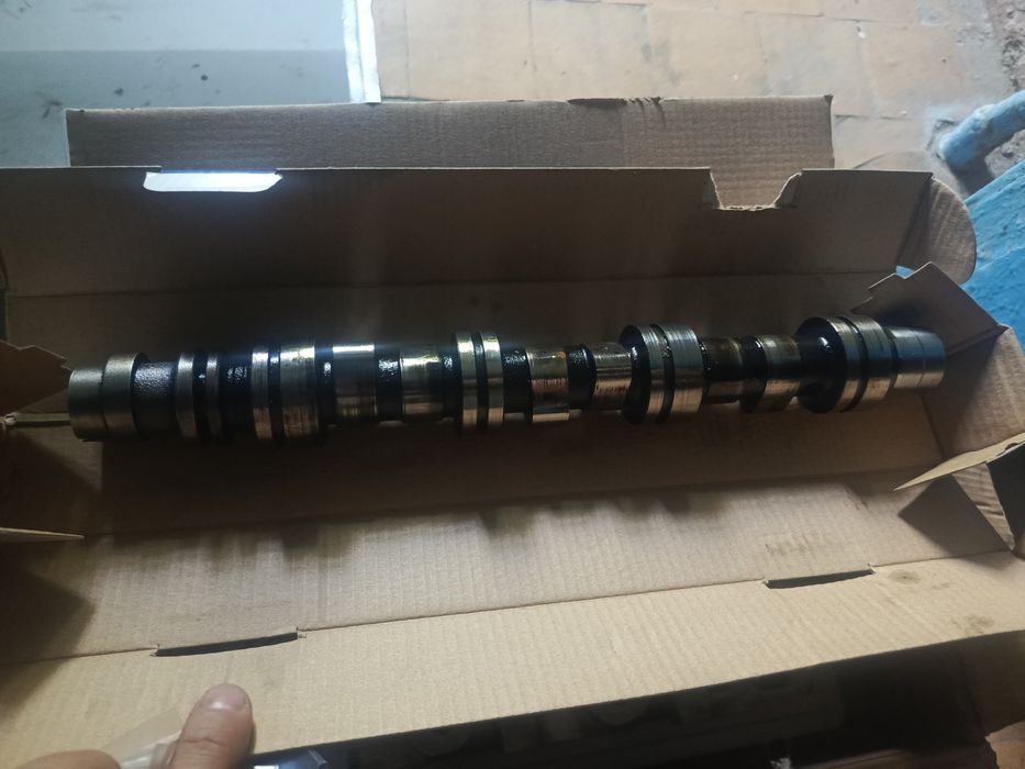 Матиз ГБЦ головка с распредвалом.