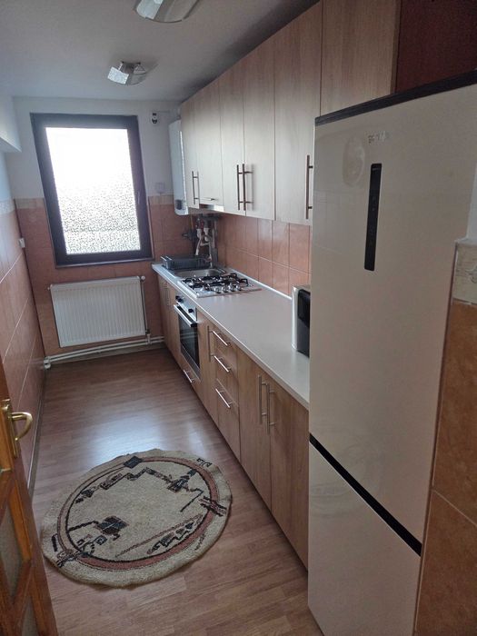 Inchiriez casa curte Giulesti