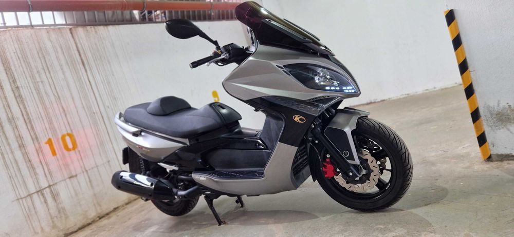 Scuter Kymco Xciting 500 RI