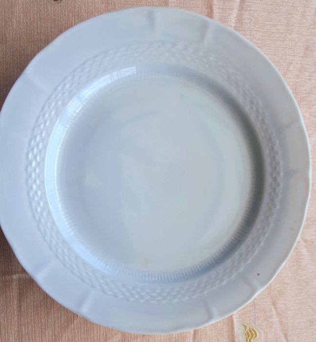 Порцеланова посуда  от 70-те и 80-те