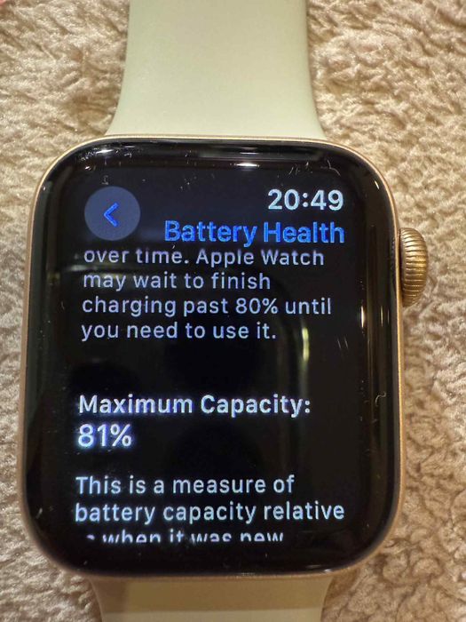 Apple Watch SE 40mm starlight