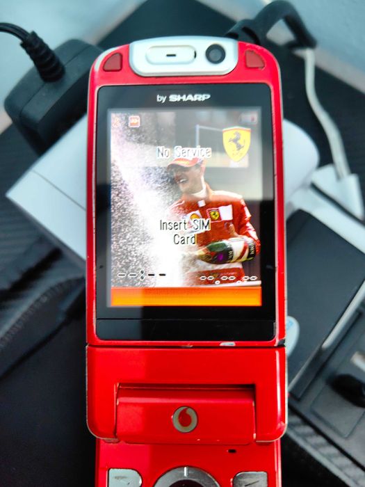 Telefon Sharph Ferrari 902 SH