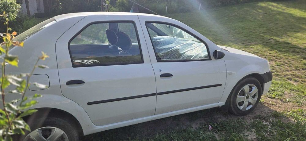 Dacia Logan 1.4 MPI – An 2005 – 1.300 €