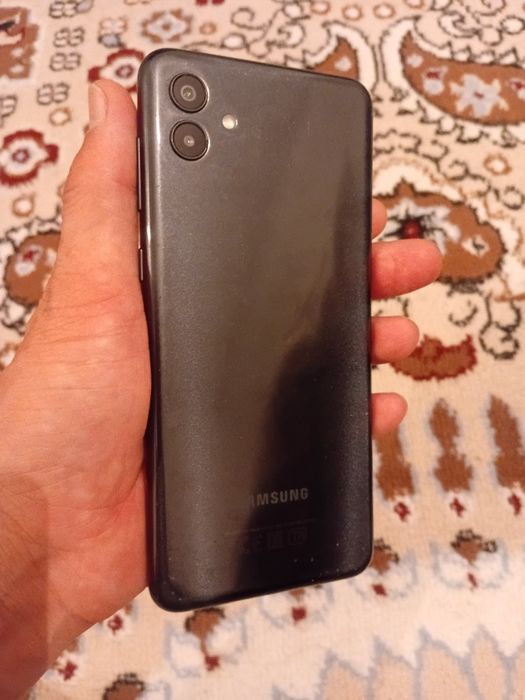 Самсунк А04 хороший телефон