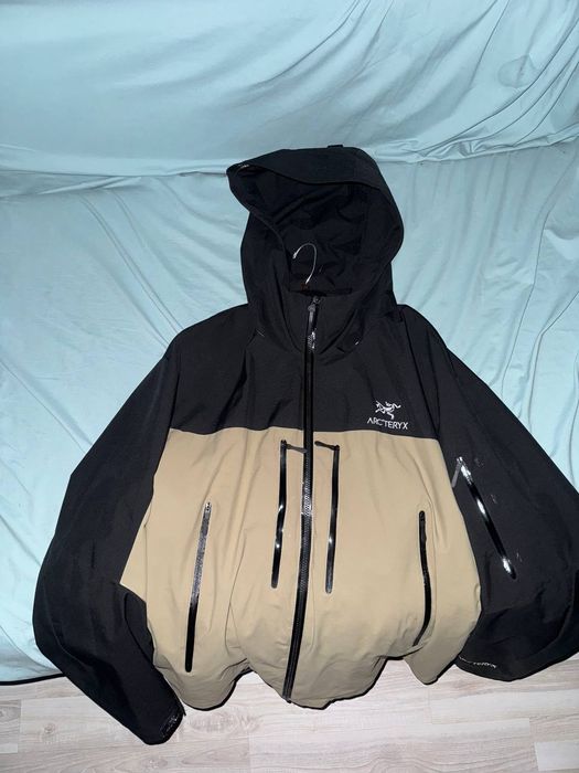 Ветровка Arcteryx