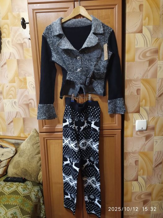 Юбки женские  разные.