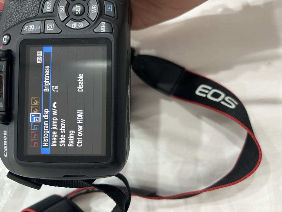 canon camera EOS 1200D