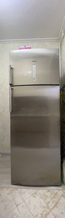 Продаю холодильник  Siemens в хорошем состоянии.