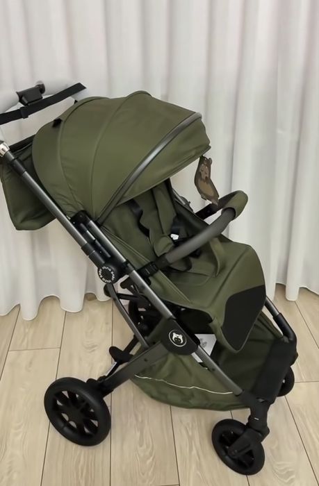 Продам коляску ining baby