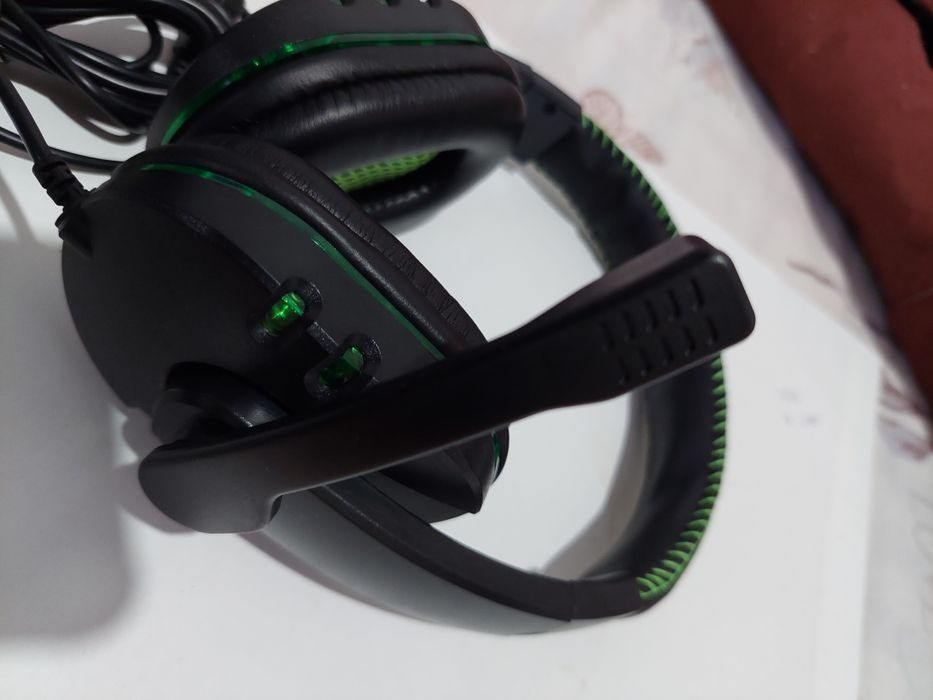 Обикновени гейминг слушалки