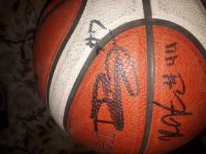 CSO Voluntari Minge Baschet cu autografe Banii merg la un baiat bolnav