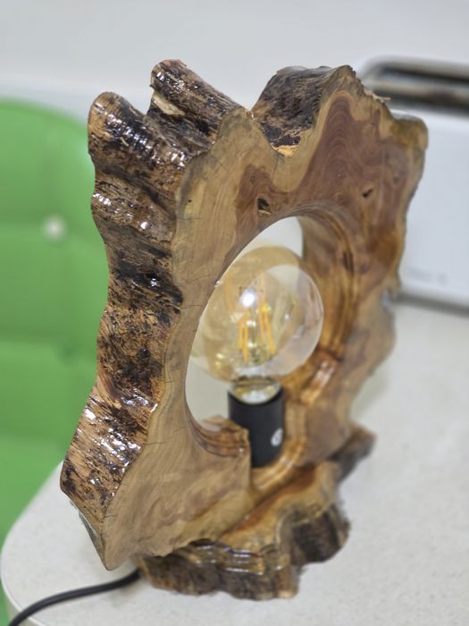 Lampa lemn masiv handmade