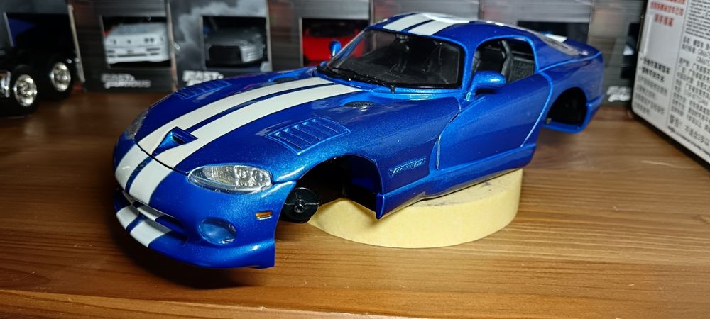 Dodge viper gts maisto