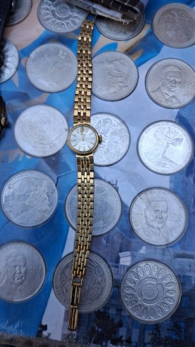 Продам советские часы