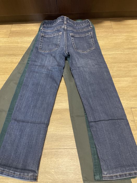 Vând pachet cu trei perechi de pantaloni și hăinuță pufoasă!