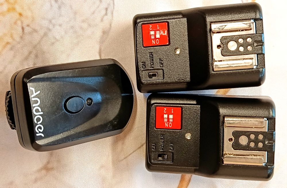 Kit Foto Complet Canon EOS 800D + Obiectiv Superzoom + Echipament Ilum