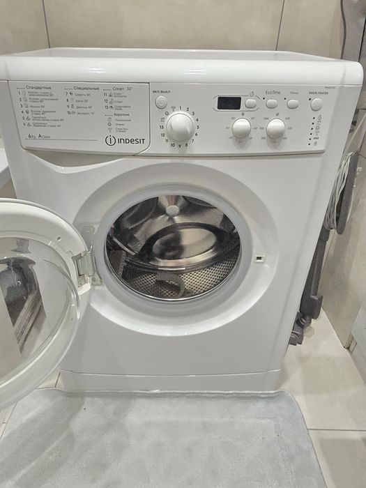 Продам стиральную машину