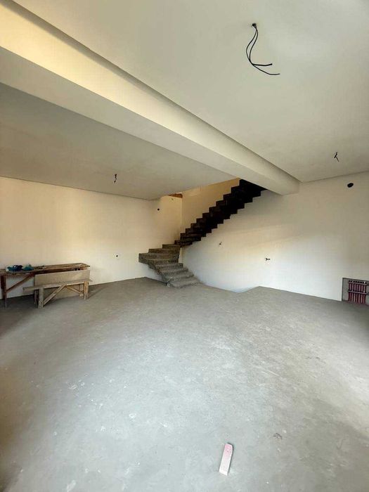 Продаётся СРОЧНО  2сотка коробка 5ком,подвал, Уч кахрамон Обод мазалла