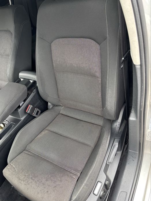 Curatare profesională Canapele / Saltele / Tapițerii auto