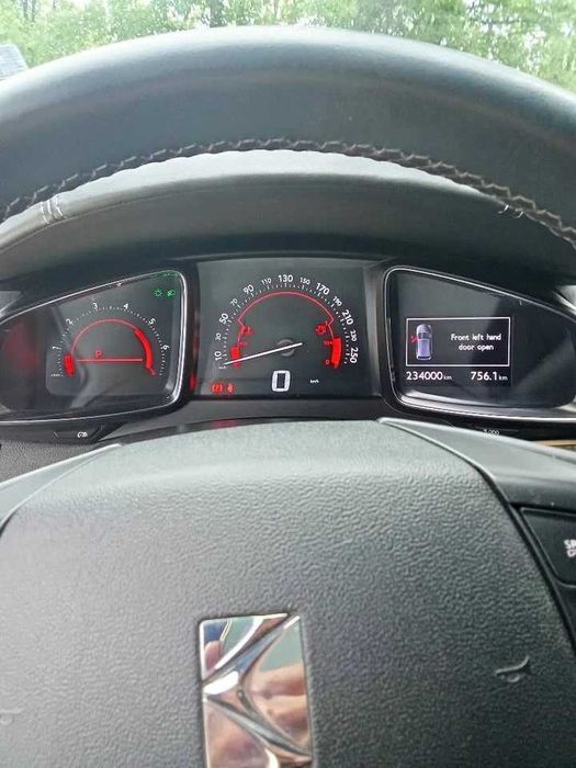 Citroen DS5 2.0 163 к.с 2012