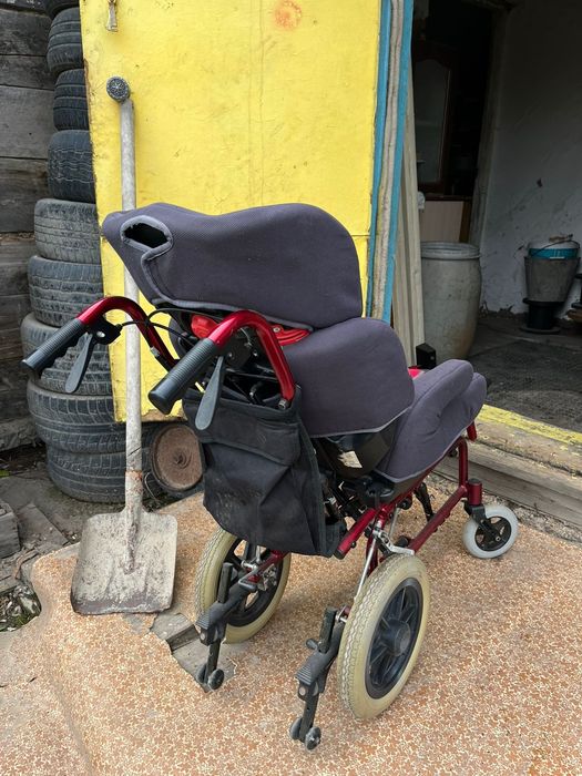 Инвалидная коляска