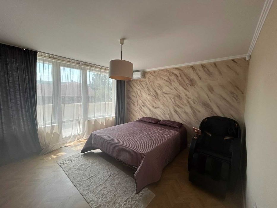 Голяма къща с басейн на 10 мин от плажовете на Бяла