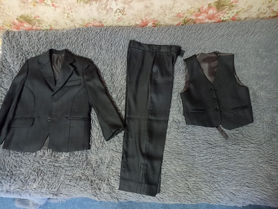 костюм тройка на мальчика