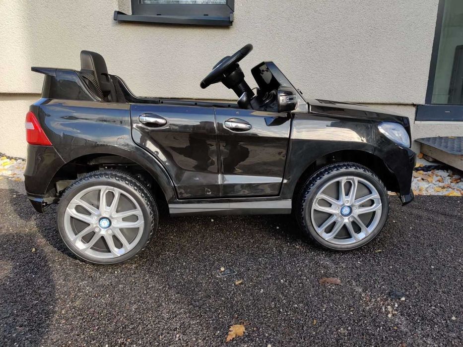 Лицензирана Акумулаторна Кола Mercedes-Benz ML 350, 50W, 12V/7AH, EVA