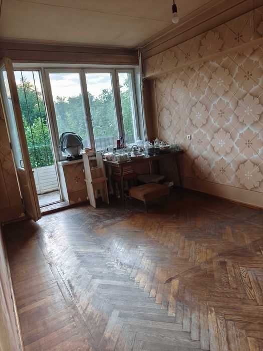 Собственник:Продается 4 комнатная квартира на Ц6 метро Минор