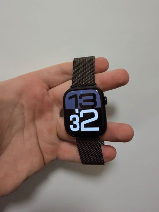 Apple Watch Series 10, 46mm.  каишка „ Milanese Loop“