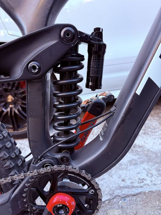 Капли DT Swiss FR1950 29” 12x157мм, Rockshox Super Deluxe Select+ 225мм