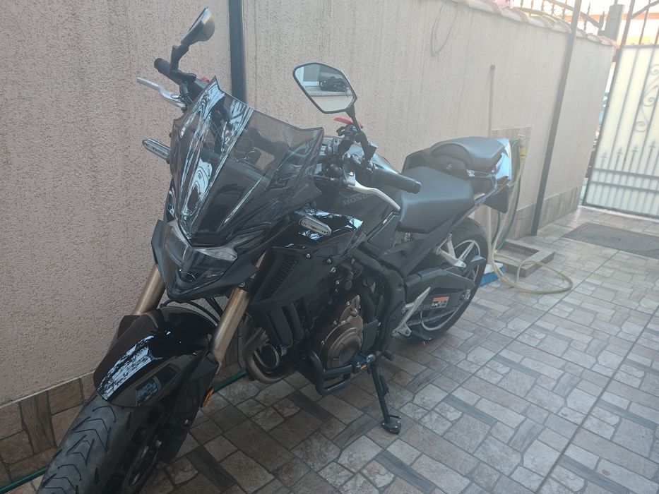 Vând Honda CB500F 2023