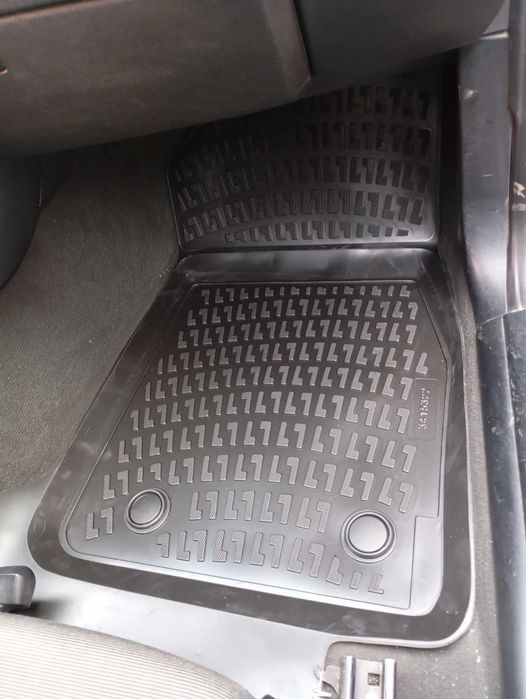 Гумени Стелки Rizline 3D тип Легени за BMW 1 E81 F20 F40 X1 E84 F48