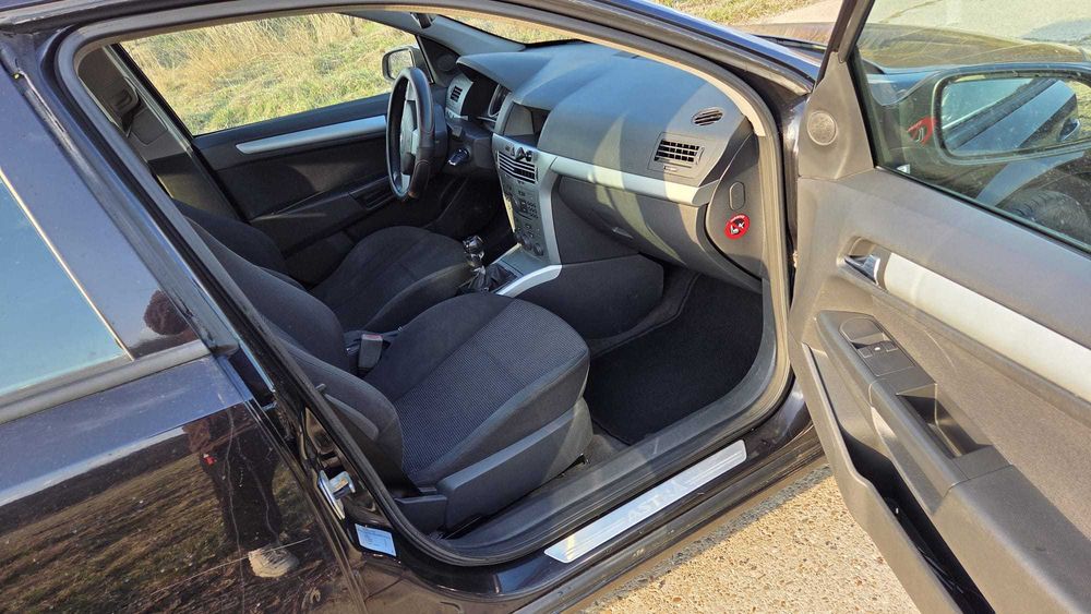 Opel Astra H 1.9 CDTi , 2008, stare foarte buna.
