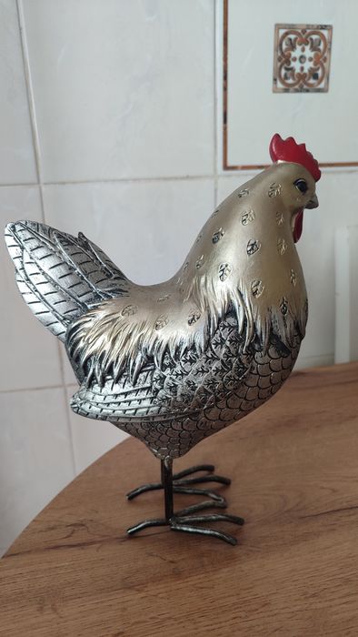 Продам декоративную фигурку