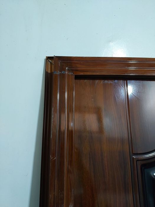 Куча Эшик сотилади.