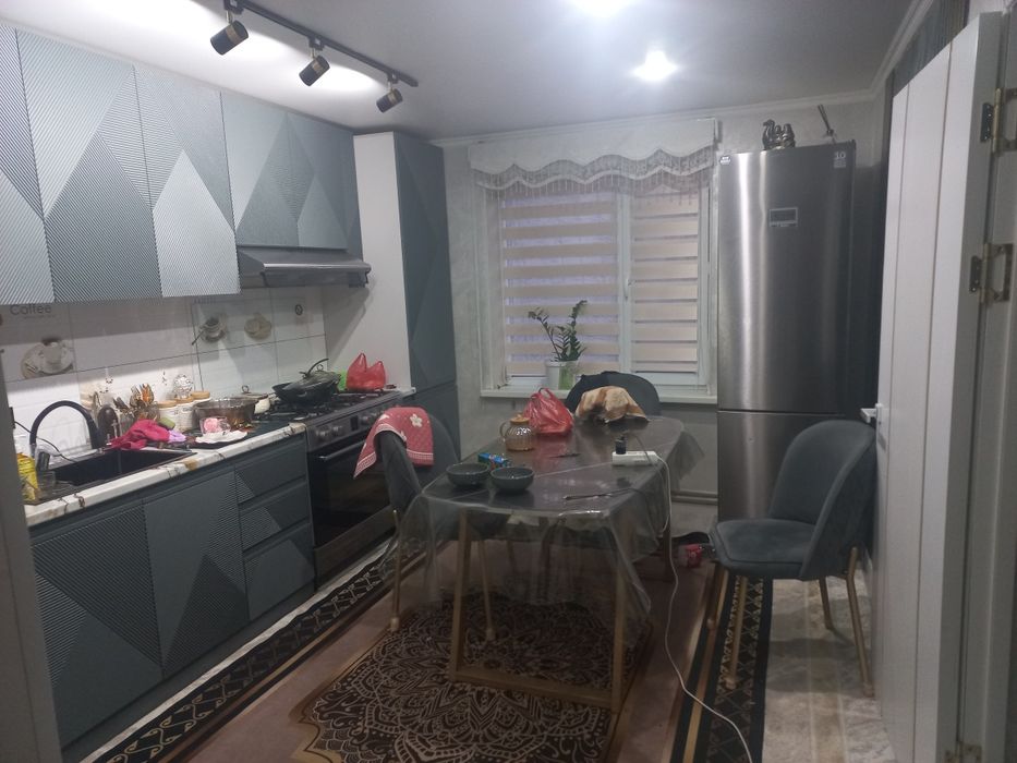 Квартира сатилади