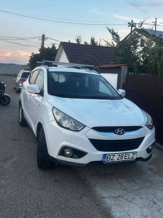 Vând Hyundai ix35 diesel 4×4